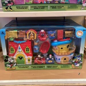 Disney Parks Mickey and Donald Play House Set